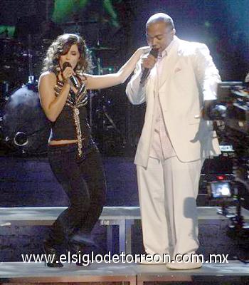 Nelly Furtado y Fall Out Boy ganaron tres premios cada uno en la categoría de música.