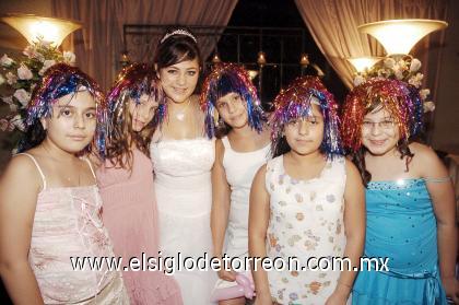 02092006 
 Leonela Payán Fausto acompañada de Natalia Romo, Paulina Romo, Victoria Payán, Ámbar Castillo y Viviana Pdilla