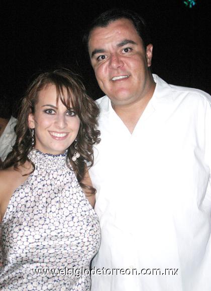 05092006 
Roberto Kuri y Sofía Zarzar