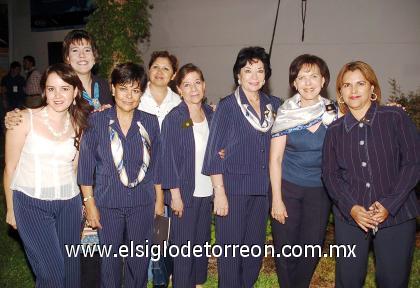 06092006 
 Jilma  Isaís, Gaby Barrera, Gina Serna, Angélica Barraza, Rosa Margarita Mendoza, Irma Martínez, Elisa Salazar e Irene López, miembros del Club Rotario de Torreón Centenario