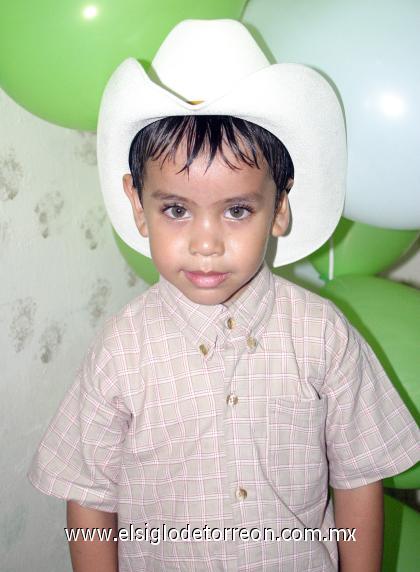 06092006 

 Cuatro años de vida cumplió Humberto Triana Dueñas y sus padres, Humberto Triana y Mercedes de Triana, le organizaron una fiesta infantil