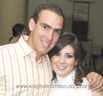 07092006

Mariana Jiménez acompañada de Eduardo Gómez.