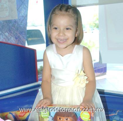 07092006
Rocío Berumen Rodríguez festejó su cumpleaños, con un divertido convivio infantil.