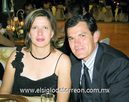 09092006 

Lorena de Cabrane y José Ramón Cabranes