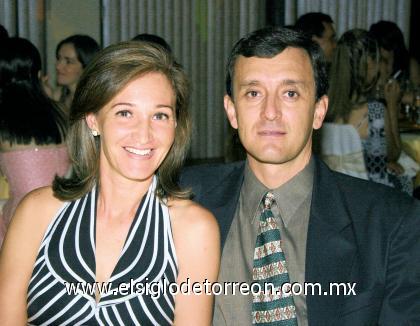09092006
 Rosa Elia Montalvo de González y Rodolfo González Ávila