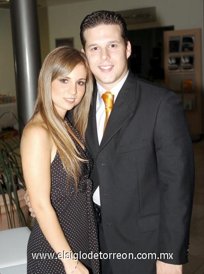 10092006 
Nora y Fabricio.