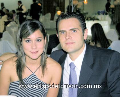 15092006 
Mary Tere Viesca y Marco Ramírez.