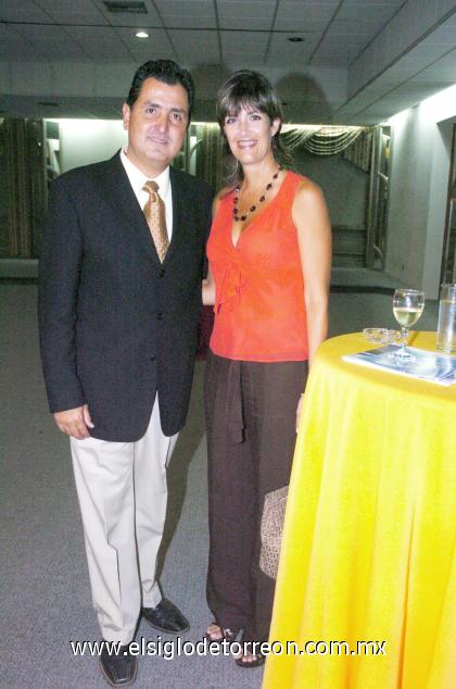 14092006

Antonio Gutiérrez y Cristy de Gutiérrez.
