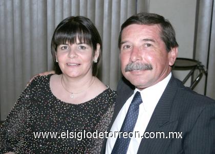 14092006

Yolanda de Robles y Javier Robles.