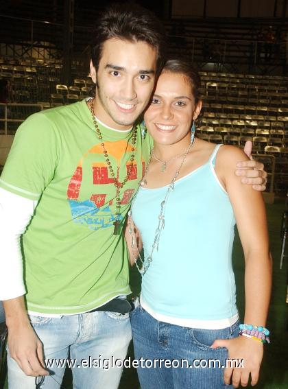 13092006 
 Óscar Olvera y Fabiola Delgado
