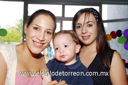 13092006 
 Isabel Ortiz, Santiago Rodríguez  y Lissa Aguilera