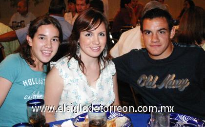 13092006 
 Susana, Daniel y Enrique Lozano Viesca