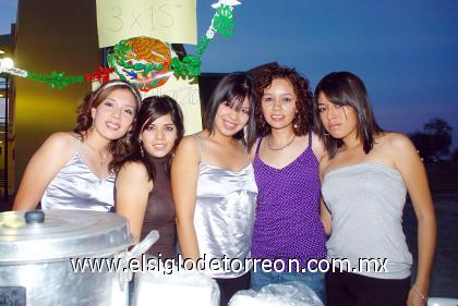 16092006
 Astrid Juárez, Patricia López, Blida Hernández, Marina  Caballero y Ana Alcalá.