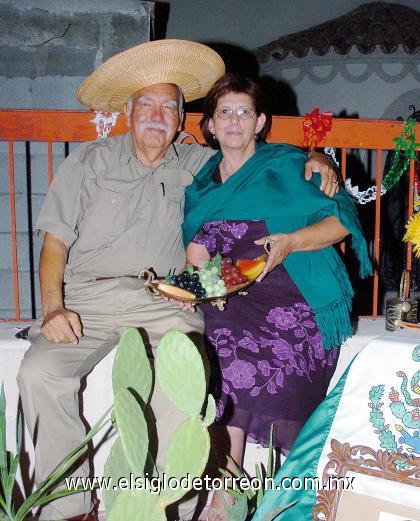 17092006 
Abelardo Rodríguez y Alma Garza.