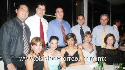 17092006 
Alfredo Aguado, Lizbeth de Aguado, Arturo Márquez, Arturo Ávalos, Silvia de Ávalos, César Gómez, Valeria de Gómez, Eloy Martínez y Cristina de Martínez.
