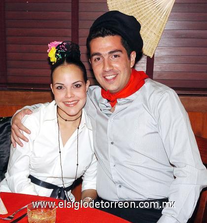 18092006 l_Priscila Hernández y Alejandro Ramos.