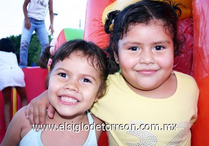 18092006 
Ximena y Sofía Valdez Sotomayor.