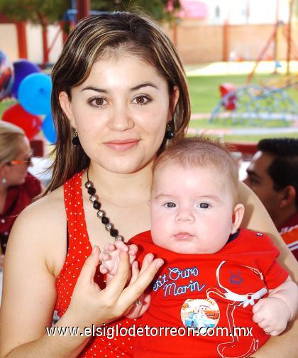 19092006
 Yéssica Guzmán de Adame y Royé Adame