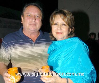 20092006

Jesús Manuel y Lupita Pereyra.
