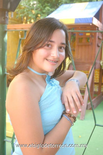 20092006
Karime Kabande Habib festejó su cumpleaños con una reunión que le organizaron sus papás, Ivonne Habib de Kabande y Fernando Kabande García.