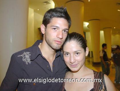 24092006 
Alejandra S. y Octaviano Muñiz.