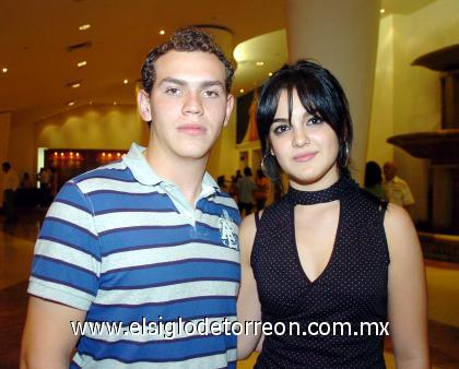 24092006 
Luis Macías y Lupita García.
