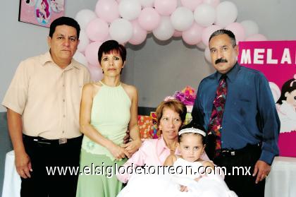 24092006 
La pequeña Melanye con sus abuelitos, Mario Rodríguez Rivera, Soledad Monreal de Rodríguez, Florina González de Rico y Alejandro Rico Herrera.