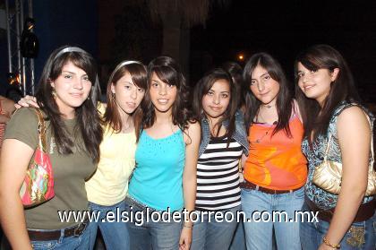 27092006
Marlene, Mariana, Daniela, Gaby, Daniela y Norma.