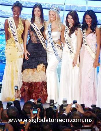 En declaraciones que la Miss Mundo ofreció previamente al concurso de belleza, dice que entre sus hobbies están cualquier tipo de deporte, como patinaje sobre hielo, volei bol, tenis
y montar a caballo.