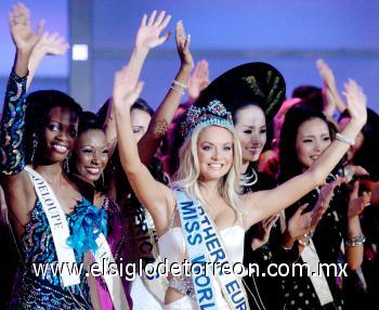 La nueva Miss Mundo 2006, apenas
cuenta con 18 años de edad y está cursando estudios de bachillerato
(high school), por eso, entre sus mayores anhelos está terminar su escuela, estudiar una carrera y trabajar en el modelaje.