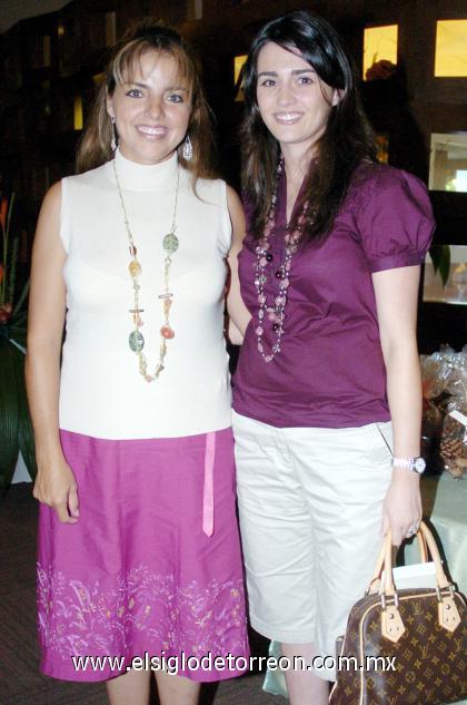 01102006 
Mónica Siller y Elena Gordillo.