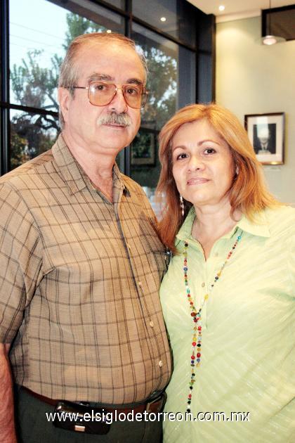 01102006 
María Esther y Raúl de Alba.