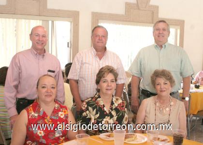02102006
Salvador y Nancy Jalife, Carlos y Susana Jalife, Javier y Celia Iriarte.