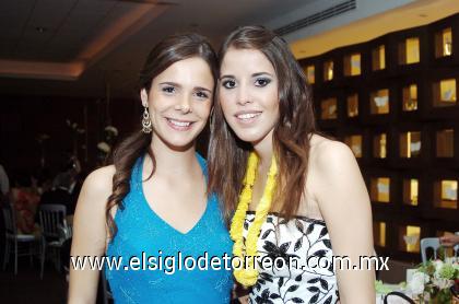 06102006 
Florilú González y Bárbara Martínez.
