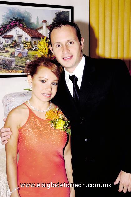 06102006 
Saraí Torres Marín y Mauricio Álvarez Robles.