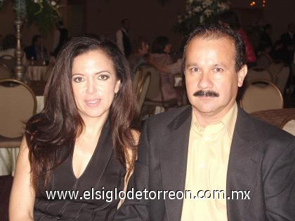 05102006
Yanira y Jorge Zarzar.