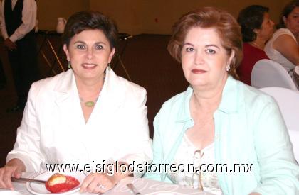 09102006
Cristina de Morales y Luisa de Villalobos.