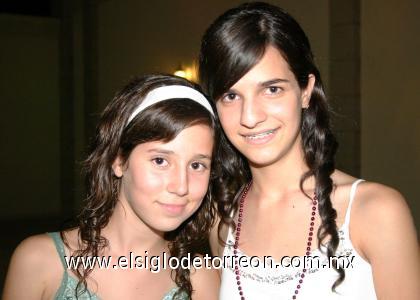 07102006 
 Mariana Casa y Mariana Giacomán