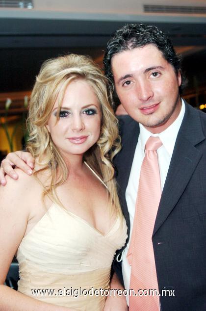 06102006 
Aída Sambuci y David Madero.