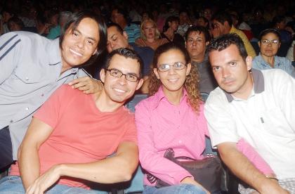 08102006 
Carlos Orozco, Karla Muro, Hugo Kerckhoffs y Manuel Luman.