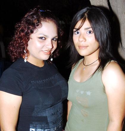 08102006 
Celeste Vielma y Fabiola Ríos.