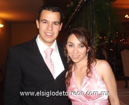 10102006
Marcelo y Rocío Sifuentes.