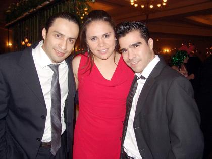 08102006 
Israel Ávalos, Jessica Gómez y Omar Rodríguez.