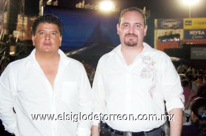 08102006 
Carlos García Reyes y Javier Fernández.