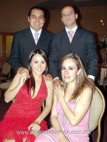 08102006 
Dante Elizalde, Teresa Chapa, Carlos Cargía y Elisa Esparza.