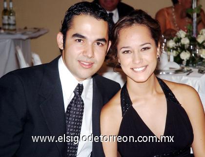 08102006 
Jorge López y Mariana Caballero.