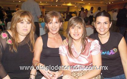 12102006
Bárbara López, Paty Leal, Marcela Salas y Marcela Carrillo.