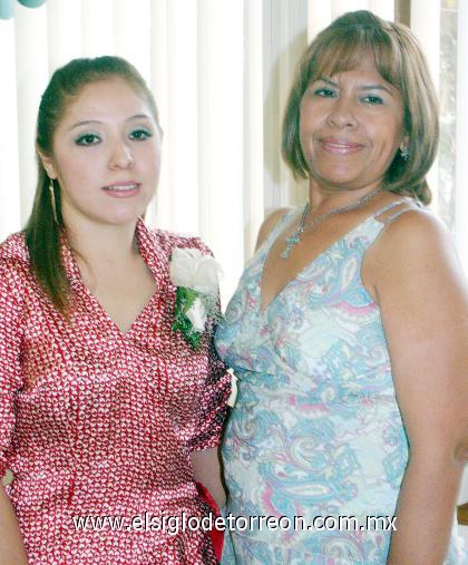 15102006 
La novia al lado de su tía, Rocío Fernández de Machado.