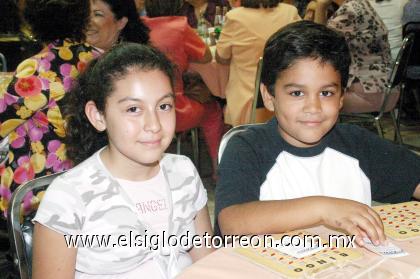 15102006 
Jimena del Consuelo Salinas y José Antonio Ríos López.