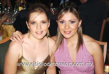 14102006 
Paulina González y Leny Sánchez.
